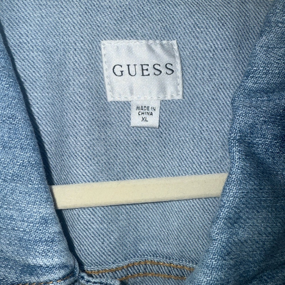 New GUESS
Women's Cotton Kenia Button-Front Denim Dress - Picture 6 of 10